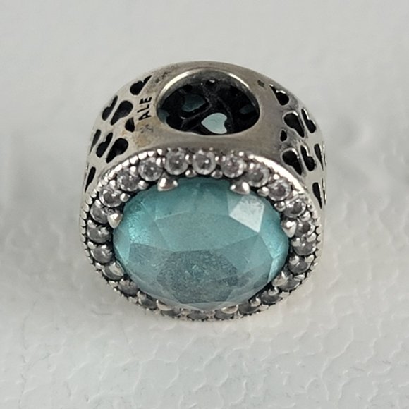 Pandora Jewelry - Pandora Glacier Blue Radiant Hearts Charm 791725NGL